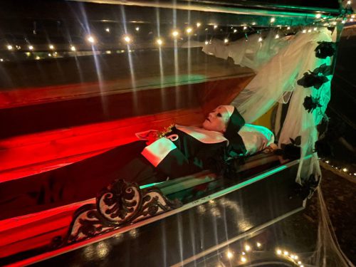 aca97e79-ae55-4e26-9abe-95336449c9ea